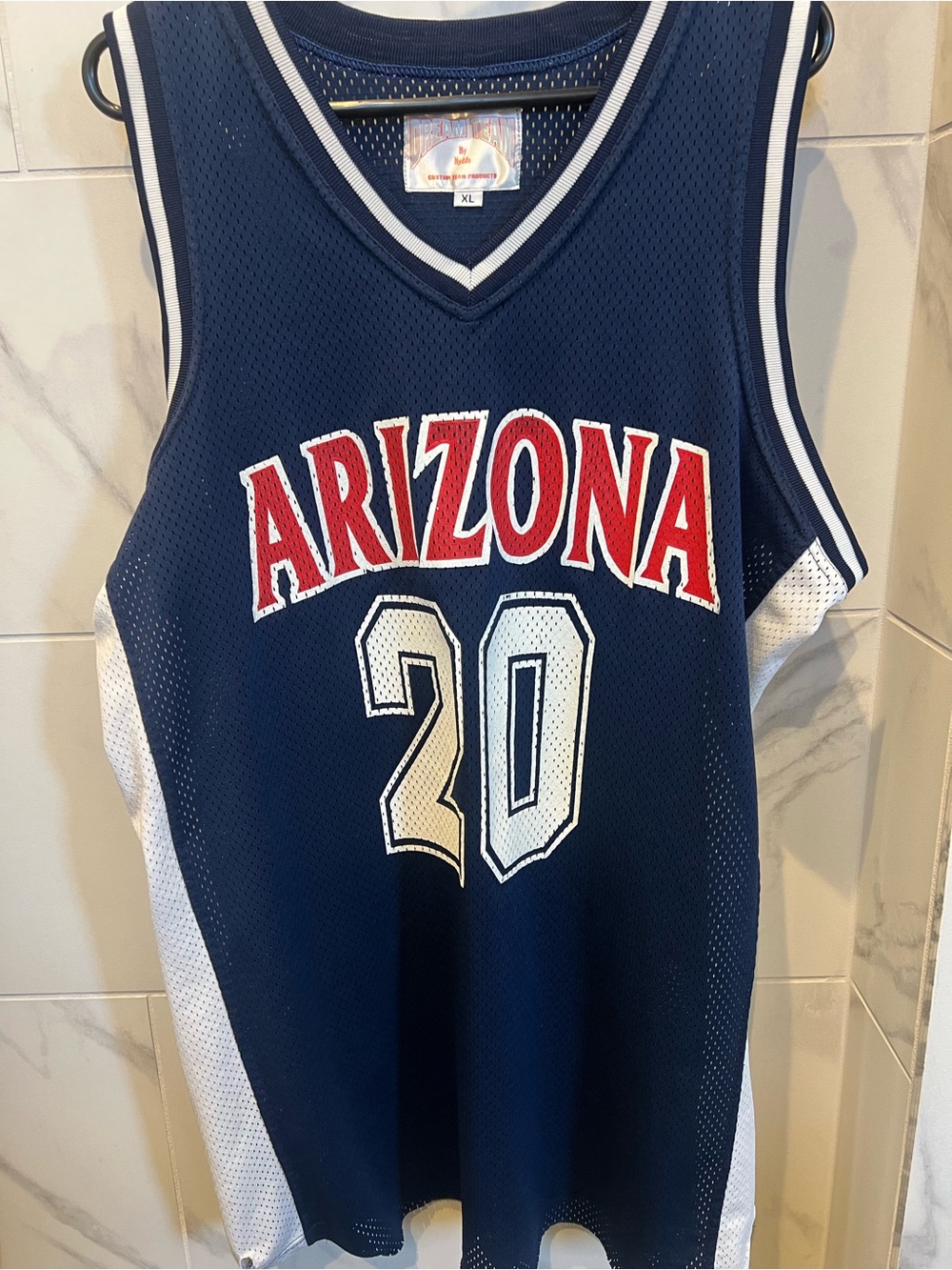 Arizona Wildcats jersey size Xl $40